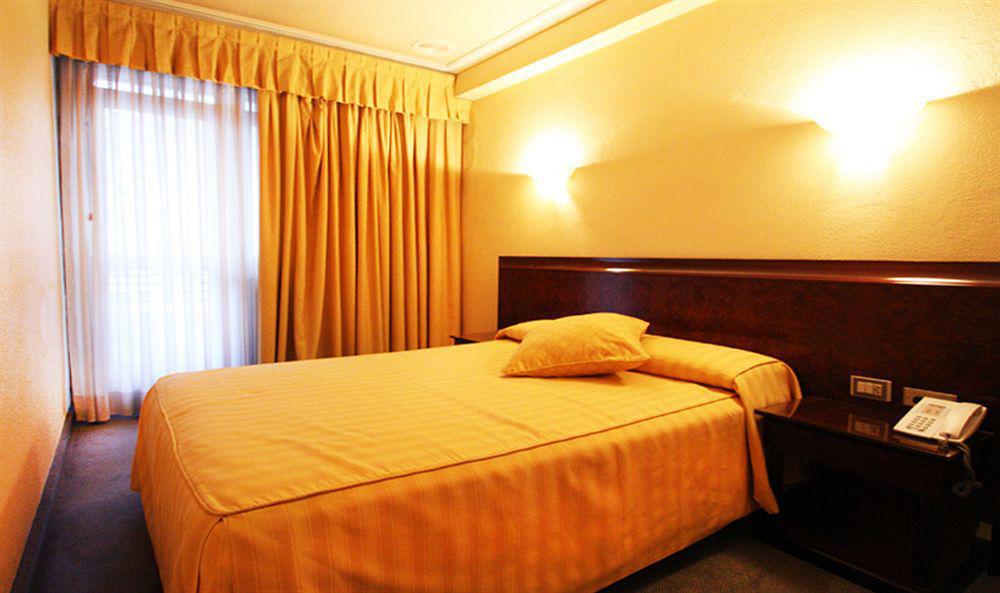 อ็อกซิเดนตัล บีโก Hotel วิโก ห้อง รูปภาพ